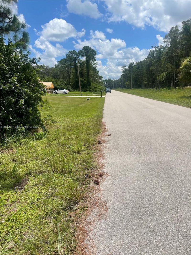 655 Knapp St, Lehigh Acres, FL 33974 Photo