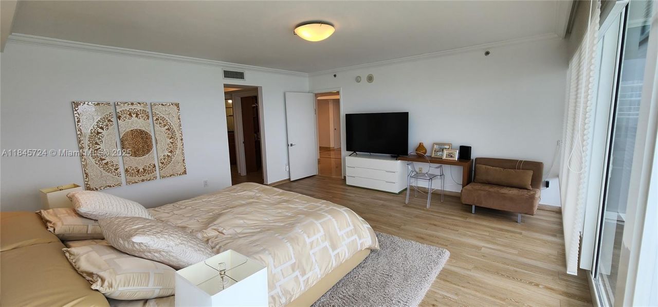 19111 Collins Ave, Unit 701, Sunny Isles Beach, FL 33160 Photo