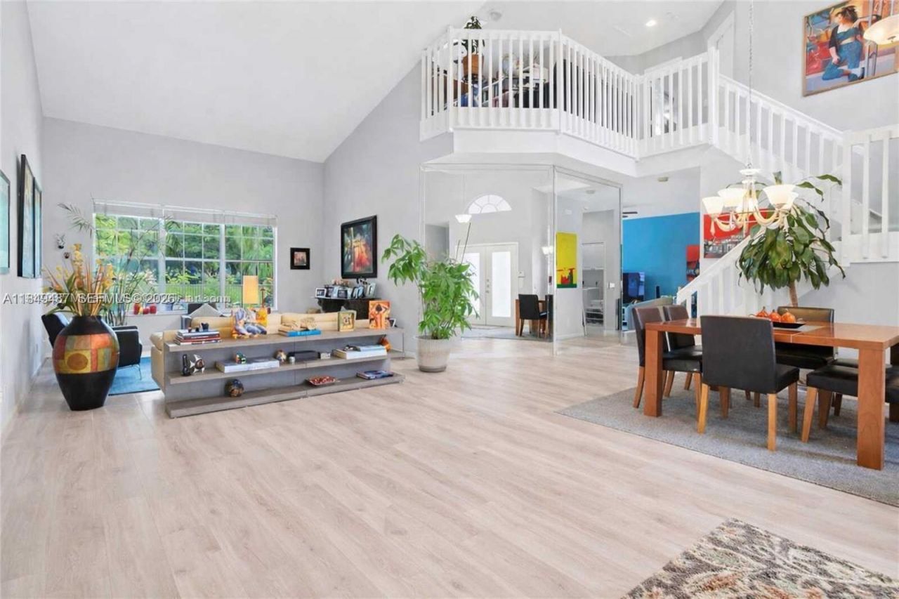 2613 Oakbrook Dr, Weston, FL 33332 Photo