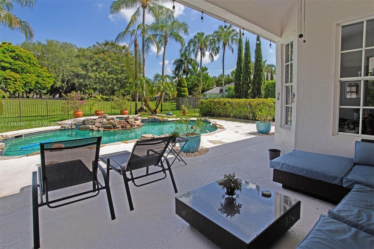 2613 Oakbrook Dr, Weston, FL 33332 Photo