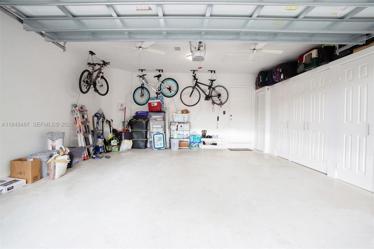 2613 Oakbrook Dr, Weston, FL 33332 Photo