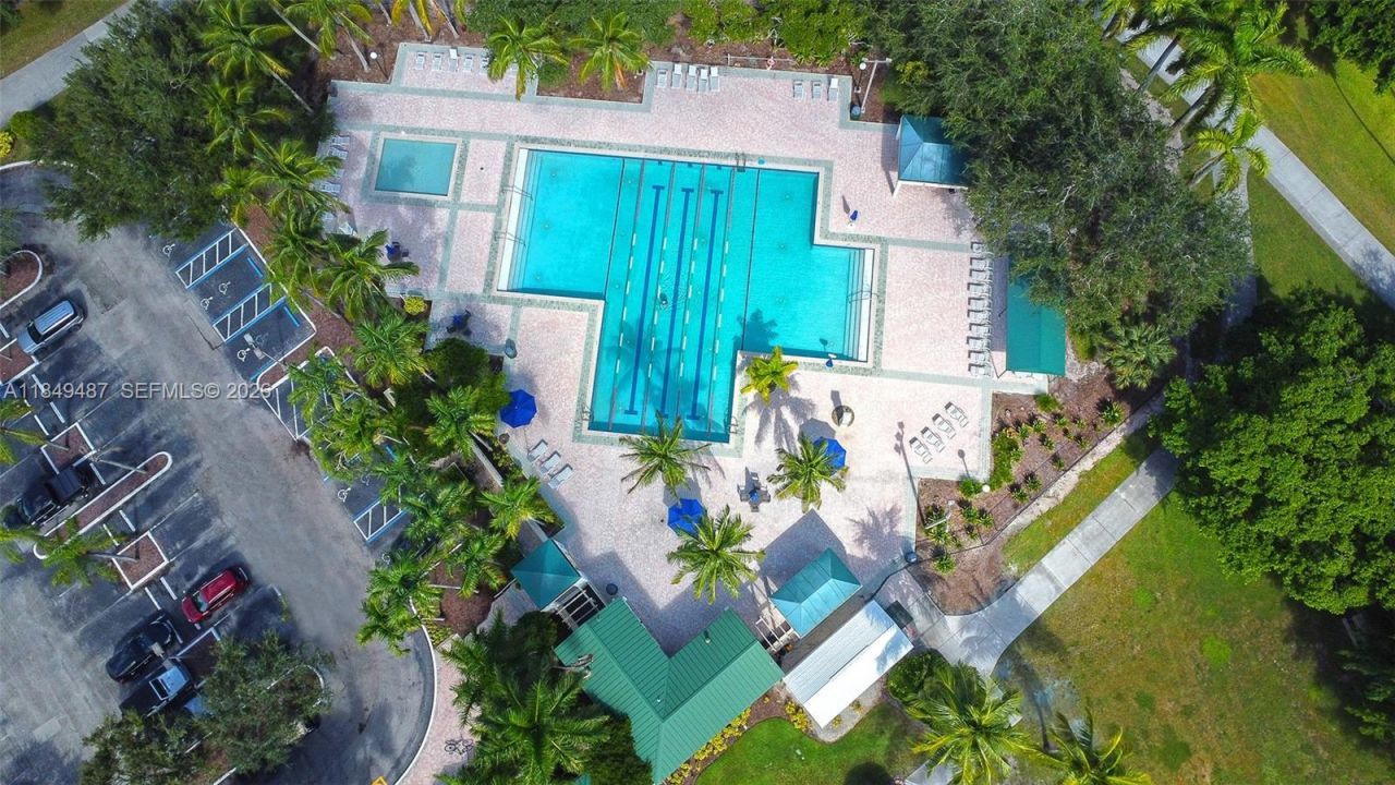 2613 Oakbrook Dr, Weston, FL 33332 Photo