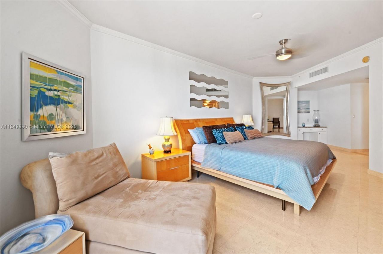 9595 Collins Ave, Unit N7-D, Surfside, FL 33154 Photo