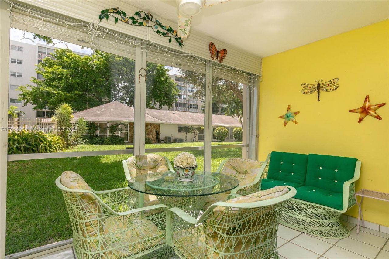 1001 NE 14th Ave, Unit 107, Hallandale Beach, FL 33009 Photo