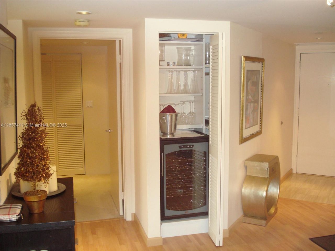 3600 Yacht Club Dr, Unit 1503, Aventura, FL 33180 Photo