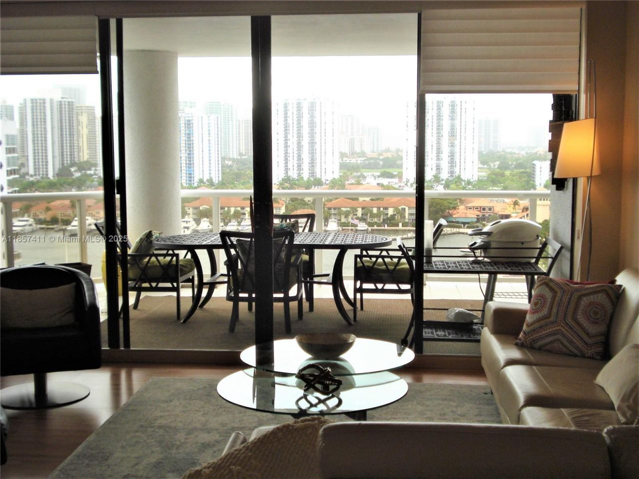 3600 Yacht Club Dr, Unit 1503, Aventura, FL 33180 Photo