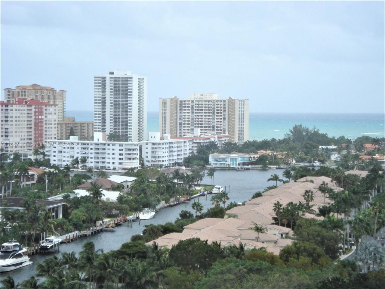 3600 Yacht Club Dr, Unit 1503, Aventura, FL 33180 Photo