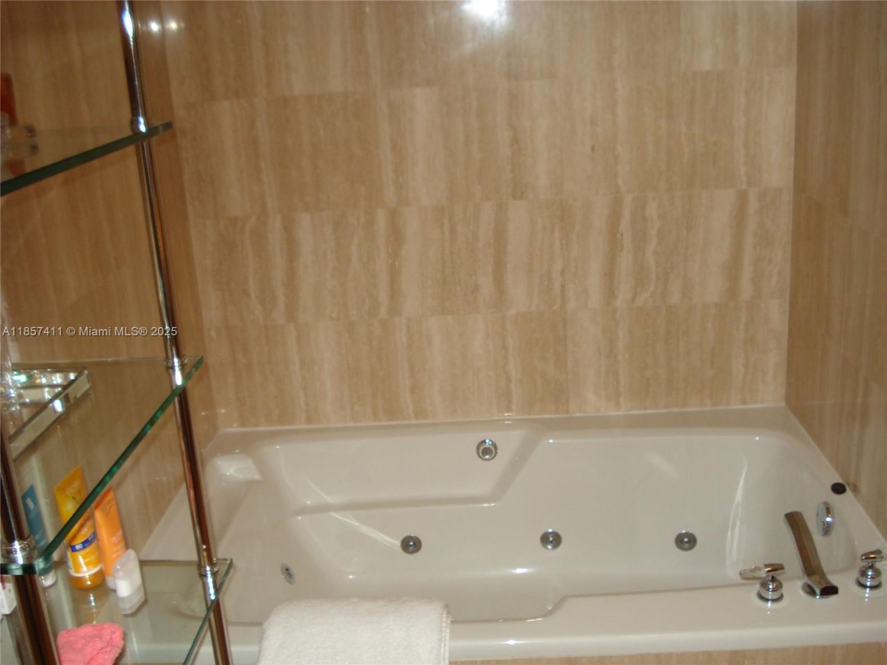 3600 Yacht Club Dr, Unit 1503, Aventura, FL 33180 Photo