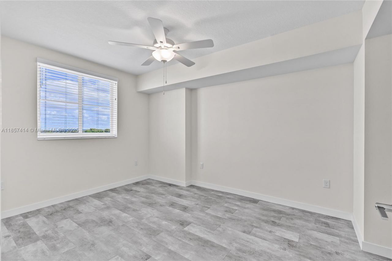 400 NW 112th Ave, Unit 323, Sweetwater, FL 33172 Photo