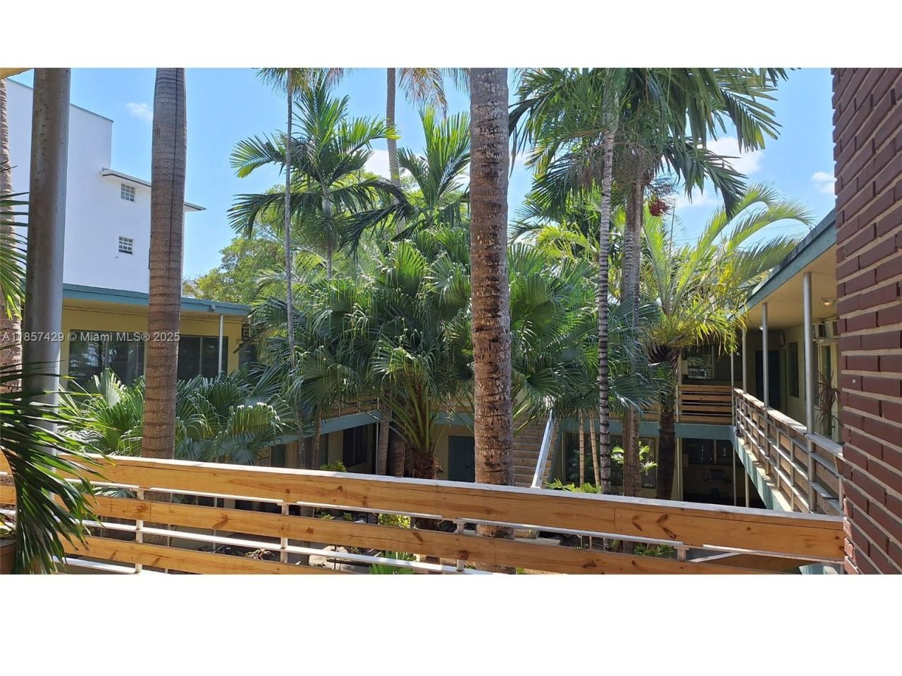 1770 Meridian Ave, Unit 213, Miami Beach, FL 33139 Photo