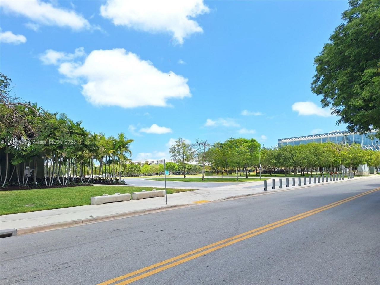 1770 Meridian Ave, Unit 213, Miami Beach, FL 33139 Photo