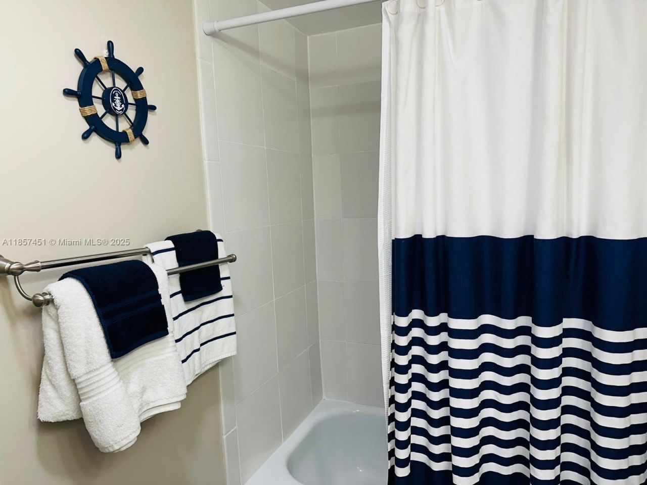 2860 NE 14th St Cswy, Unit 208D, Pompano Beach, FL 33062 Photo