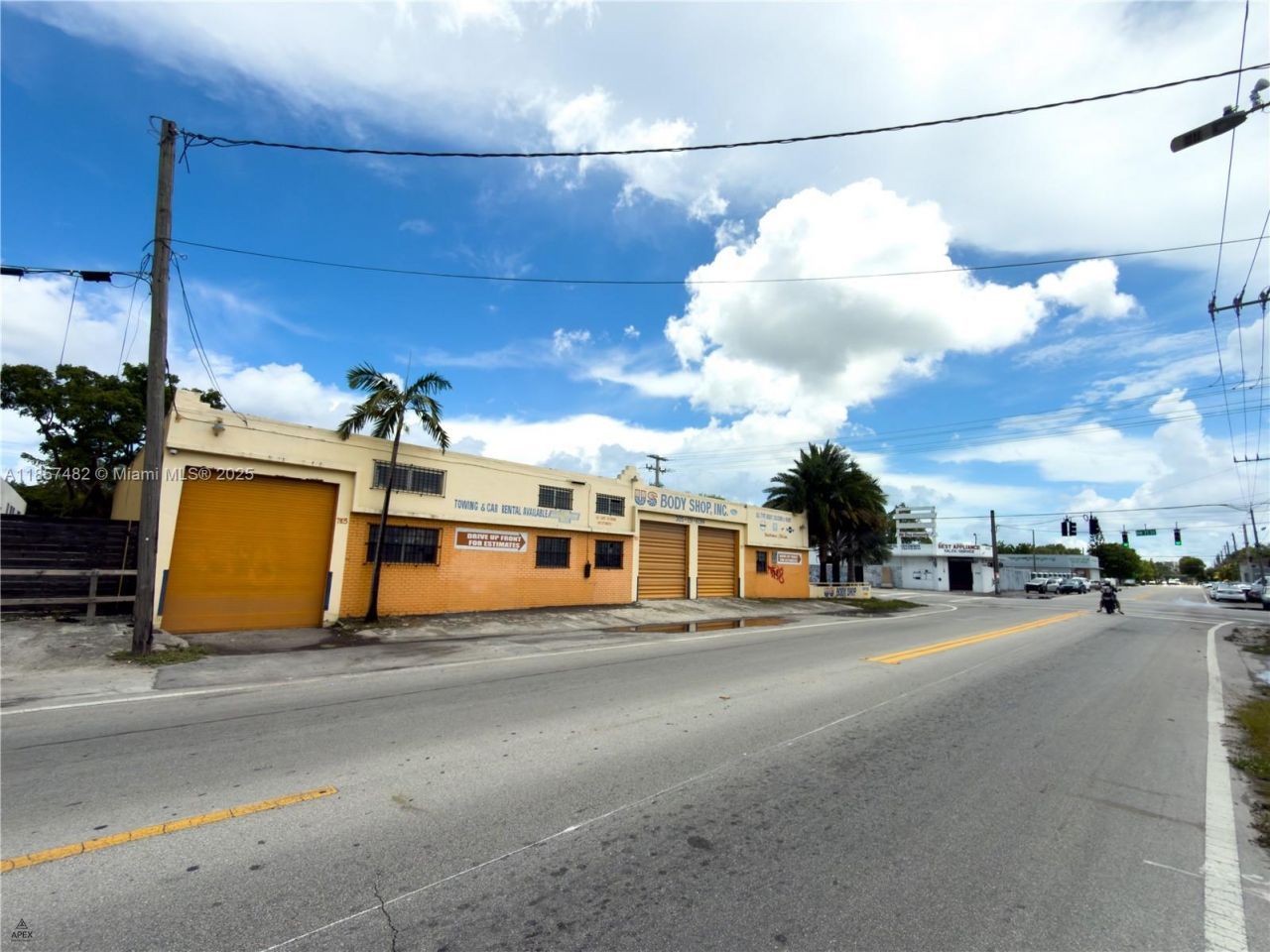 195 NW 71st St, Miami, FL 33150 Photo