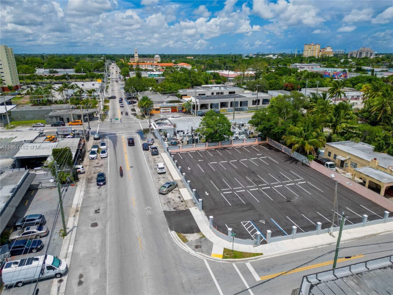 195 NW 71st St, Miami, FL 33150 Photo