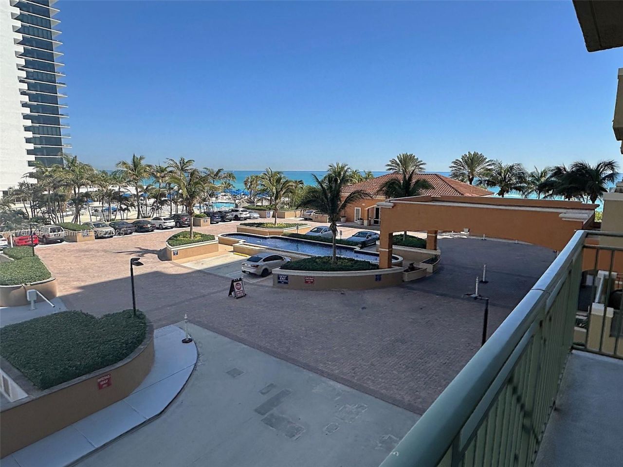 2080 S Ocean Drive, Unit 304, Hallandale Beach, FL 33009 Photo