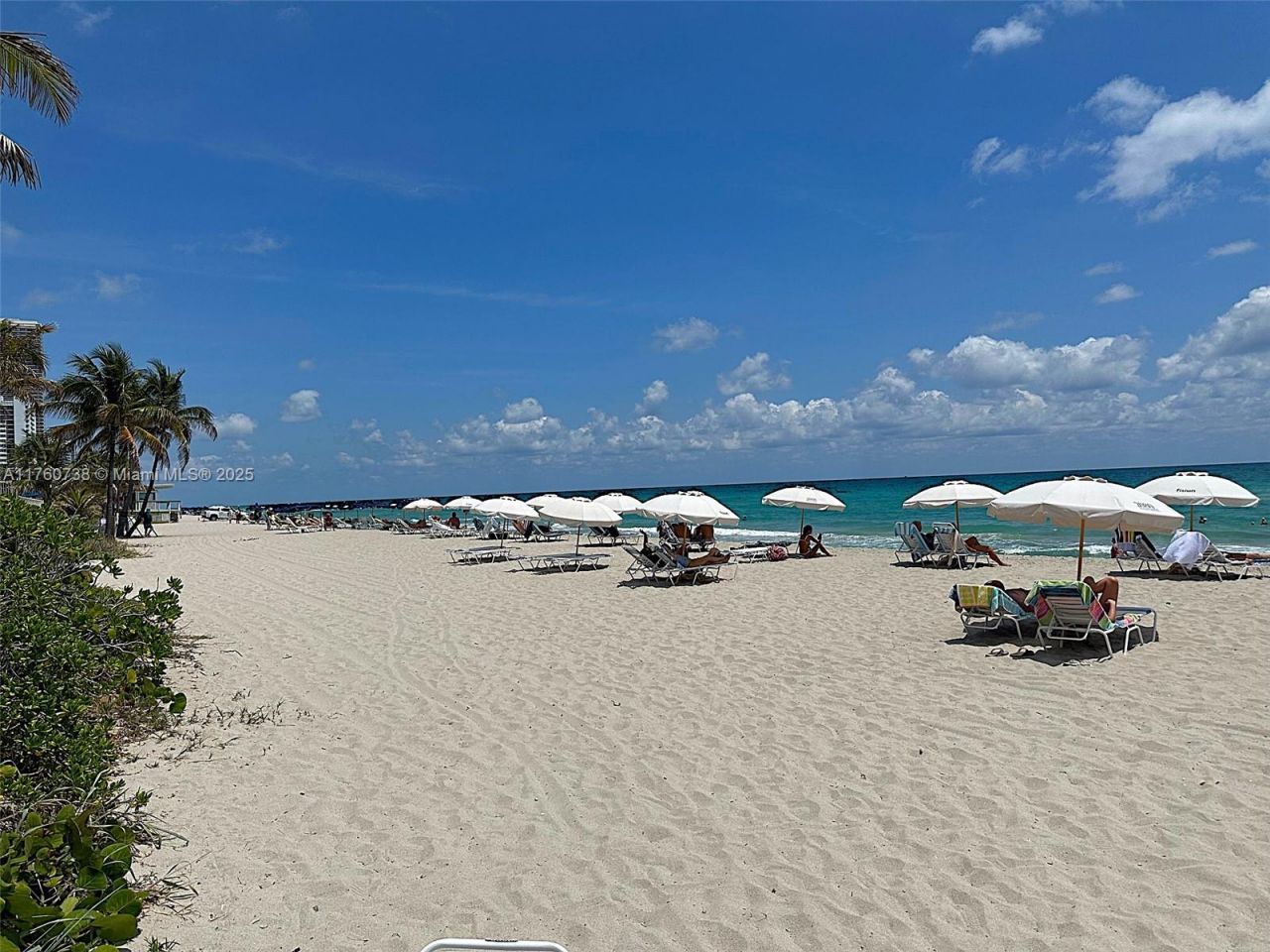 2080 S Ocean Drive, Unit 304, Hallandale Beach, FL 33009 Photo