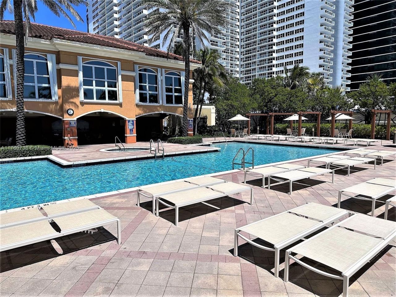 2080 S Ocean Drive, Unit 304, Hallandale Beach, FL 33009 Photo