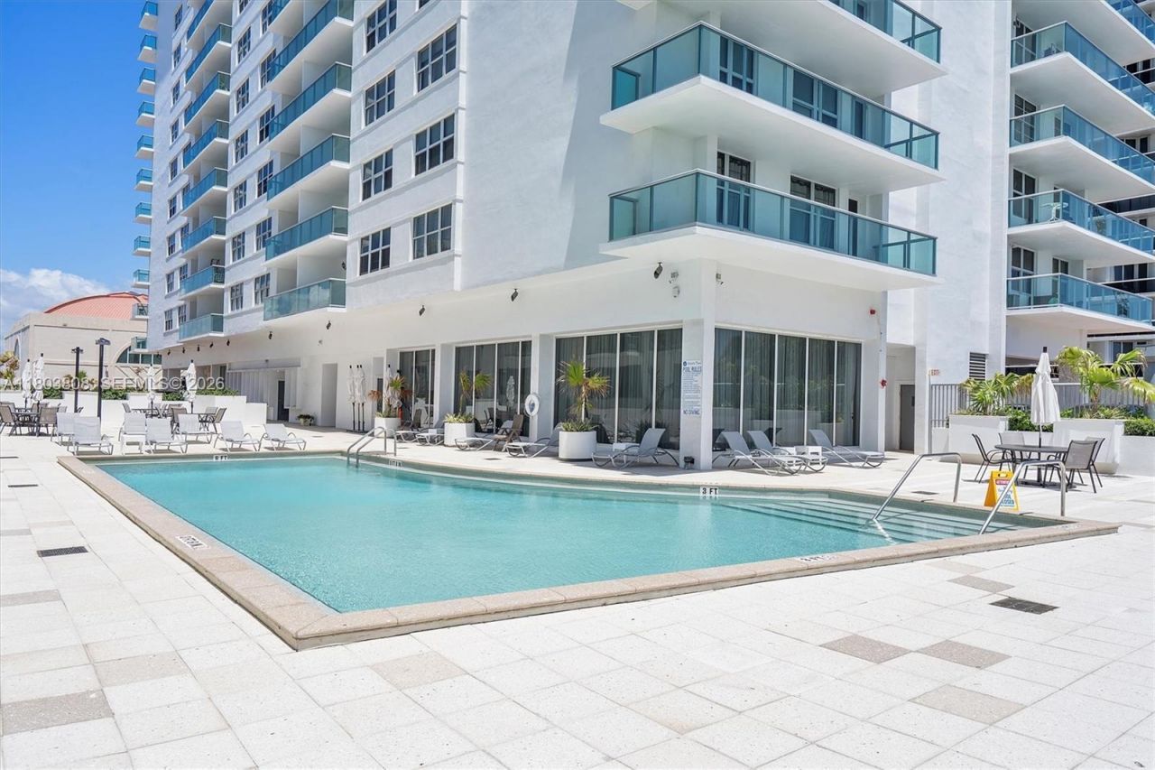 9511 Collins Ave, Unit 1002, Surfside, FL 33154 Photo