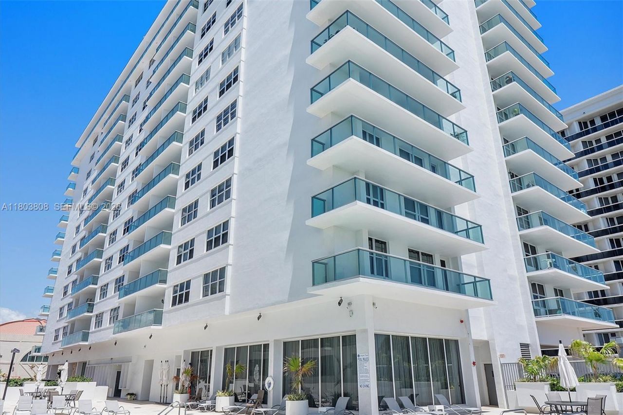9511 Collins Ave, Unit 1002, Surfside, FL 33154 Photo