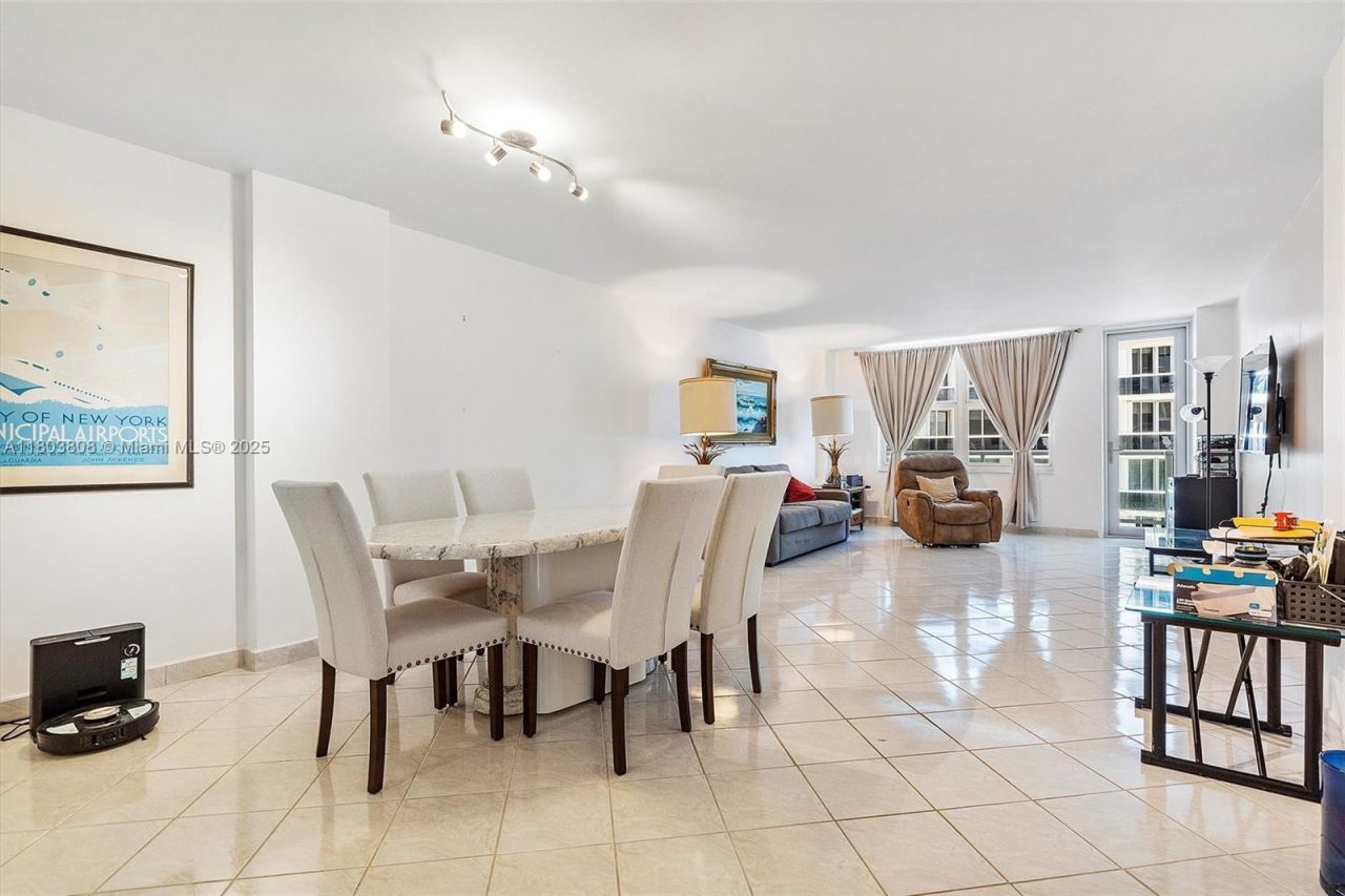 9511 Collins Ave, Unit 1002, Surfside, FL 33154 Photo