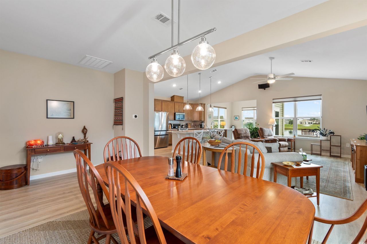 5059 Vinesia Dr. Photo 10