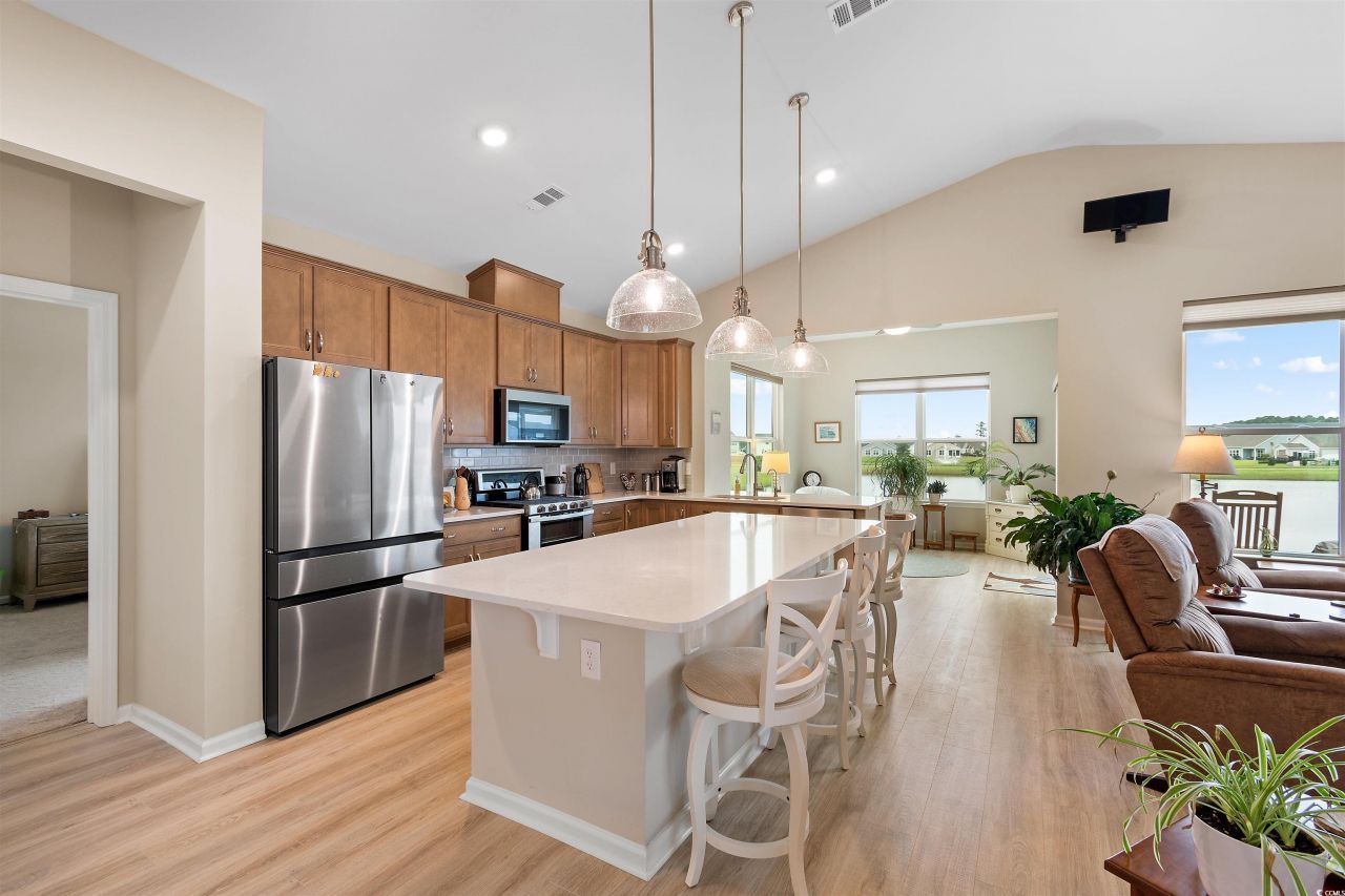 5059 Vinesia Dr. Photo 17