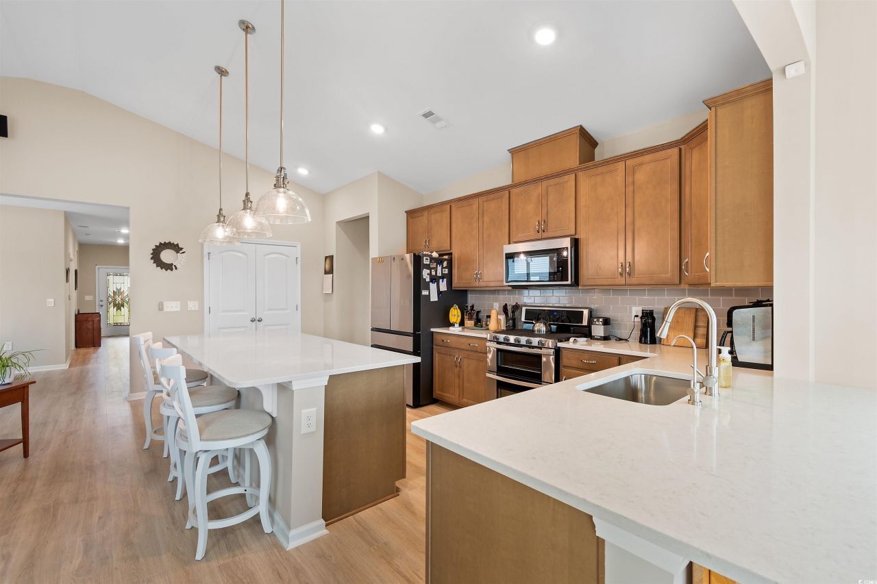 5059 Vinesia Dr. Photo 18