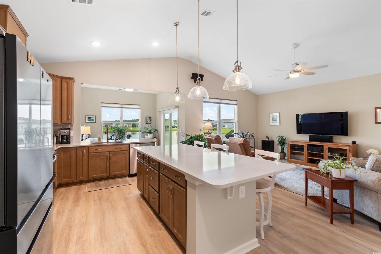 5059 Vinesia Dr. Photo 19