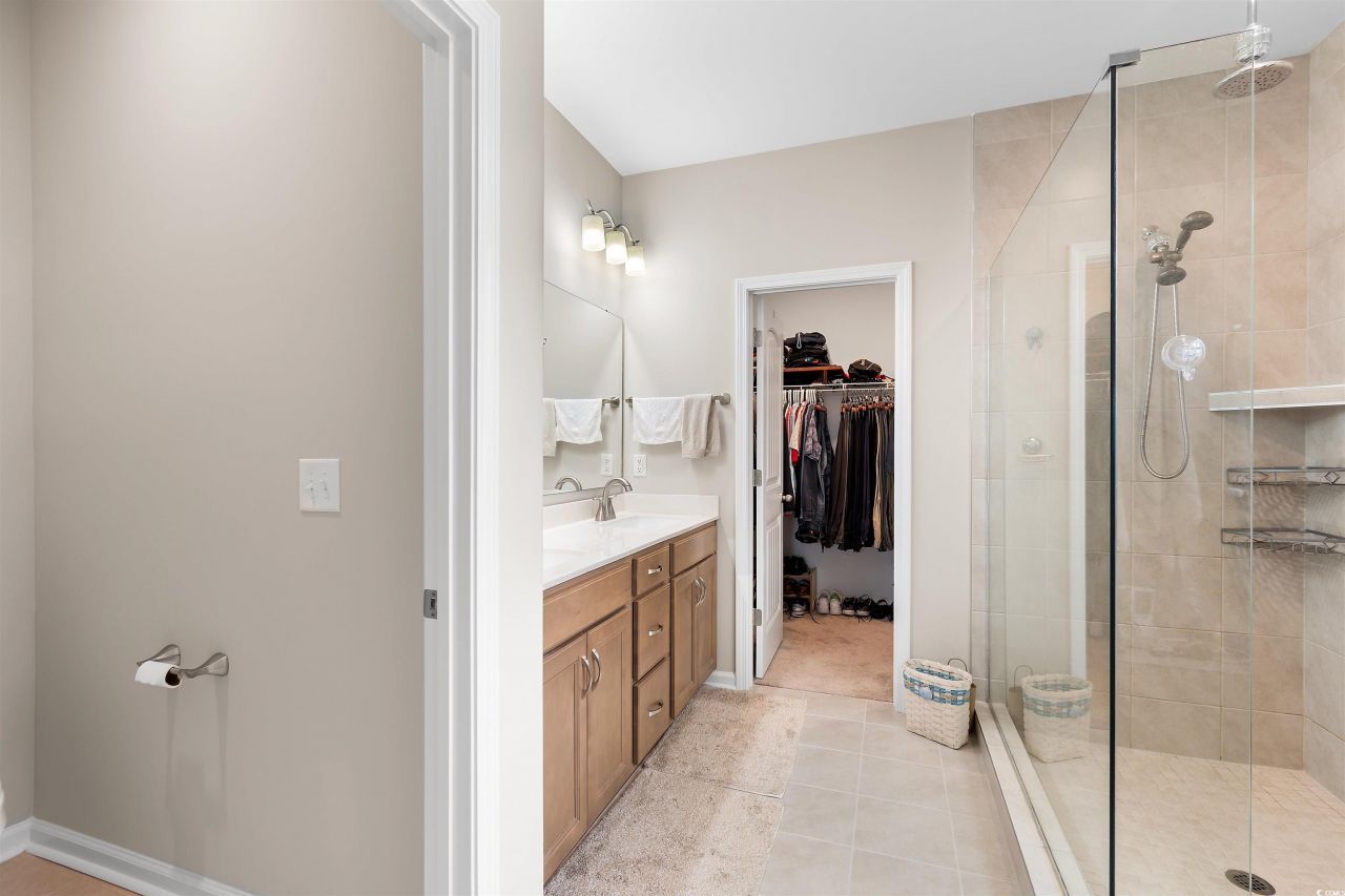 5059 Vinesia Dr. Photo 28