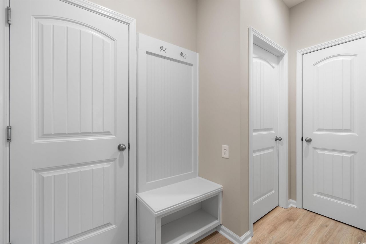 5059 Vinesia Dr. Photo 9