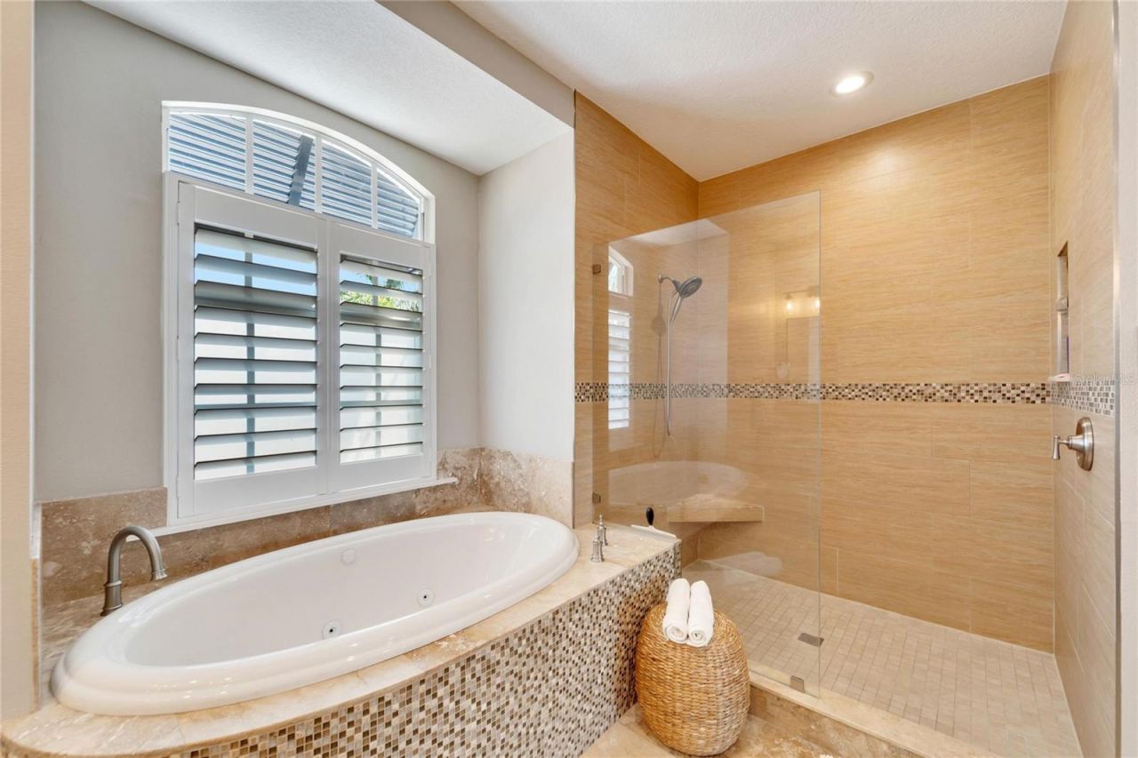 1024 Sonata Lane, Apollo Beach, FL 33572 Photo