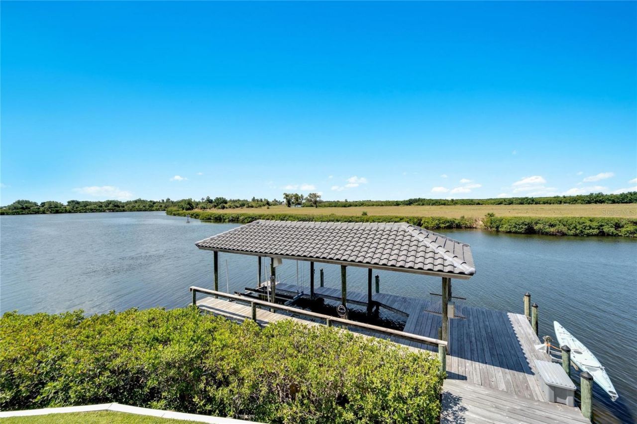 1024 Sonata Lane, Apollo Beach, FL 33572 Photo