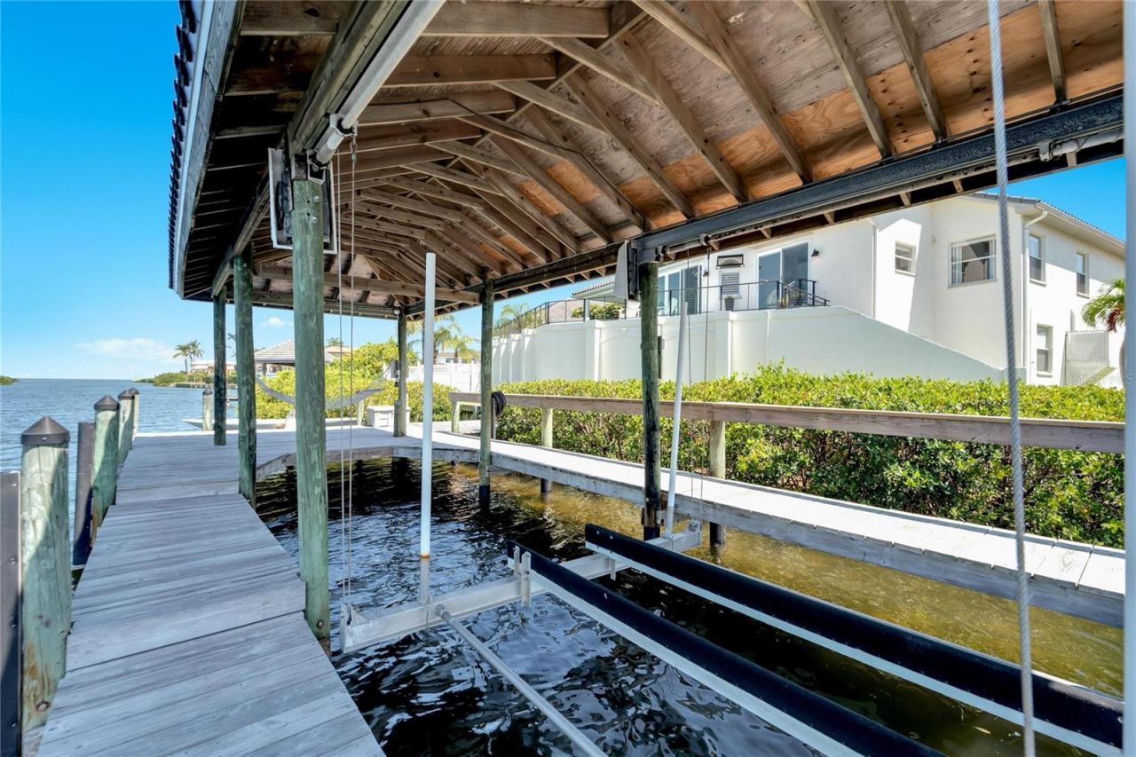 1024 Sonata Lane, Apollo Beach, FL 33572 Photo