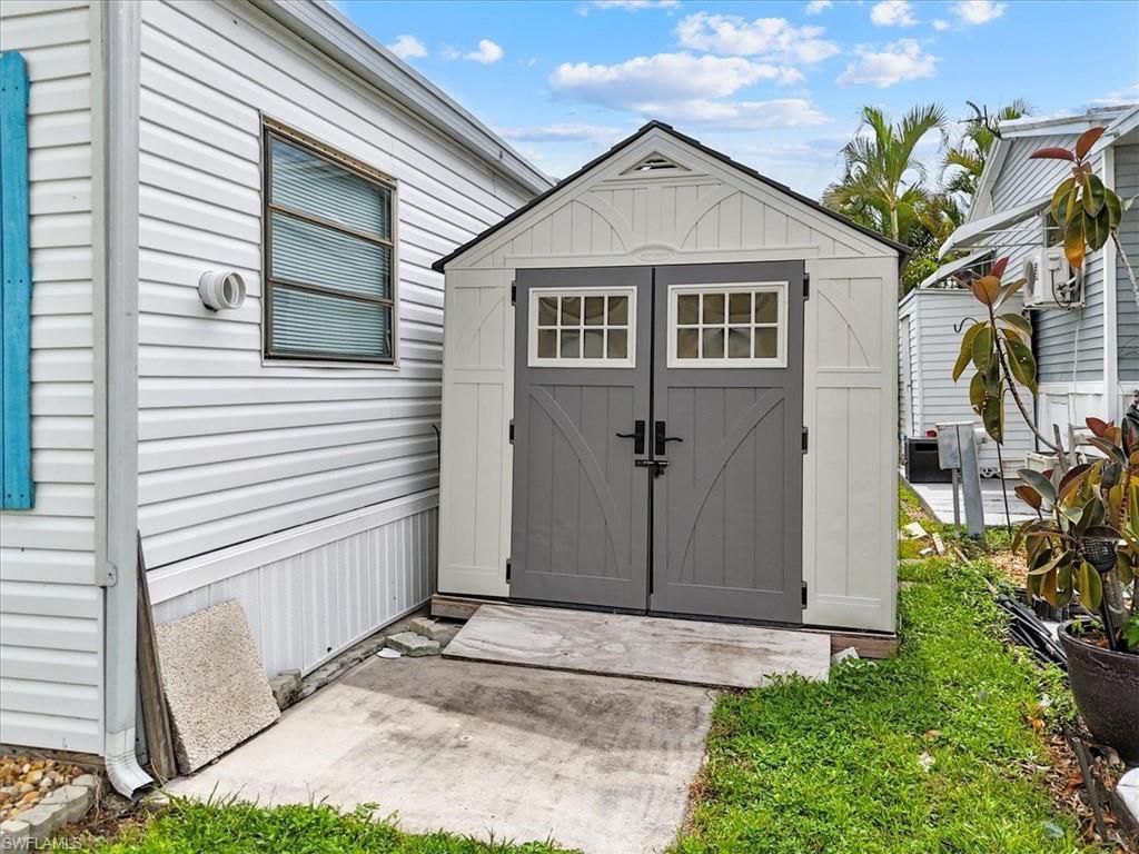 5773 Pink Panther Dr, Fort Myers, FL 33908 Photo