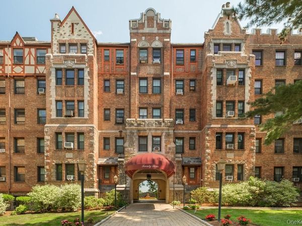 23 Old Mamaroneck Road, Unit 1M, White Plains, NY 10605