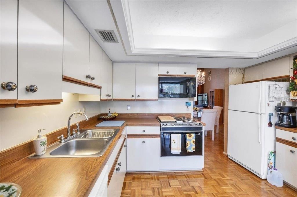 4114 Roberts Point Circle, Sarasota, FL 34242 Photo