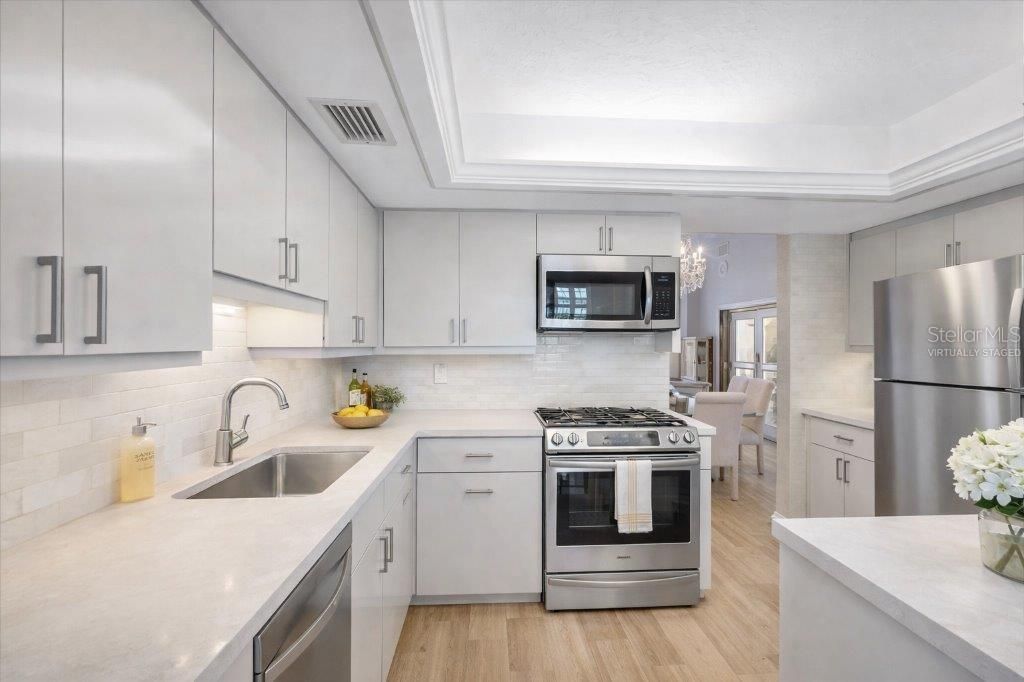 4114 Roberts Point Circle, Sarasota, FL 34242 Photo