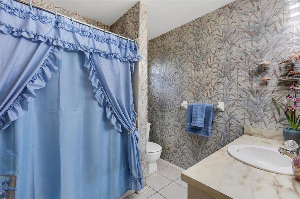 4114 Roberts Point Circle, Sarasota, FL 34242 Photo