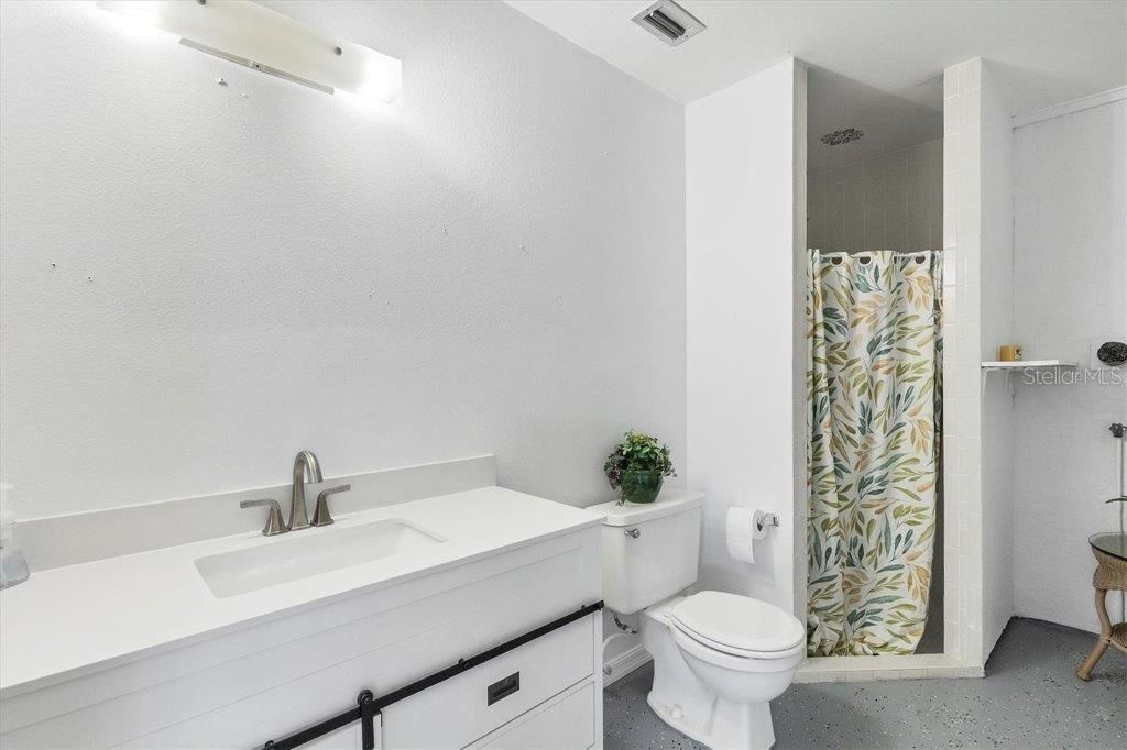 4114 Roberts Point Circle, Sarasota, FL 34242 Photo