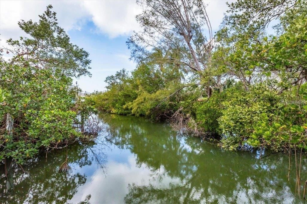 4114 Roberts Point Circle, Sarasota, FL 34242 Photo