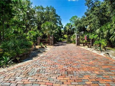 1422 LIGHTFOOT ROAD, WIMAUMA, FL 33598