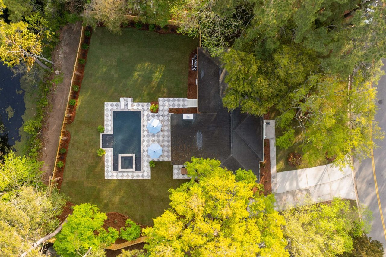 690 Pelzer Drive Photo 14