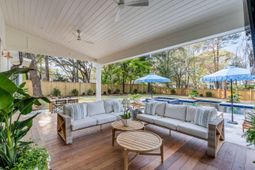 690 Pelzer Drive photo 4