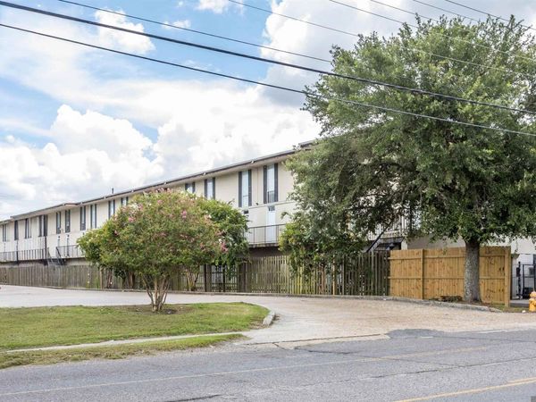 3005 Highland Rd, Unit #27, Baton Rouge, LA 70802