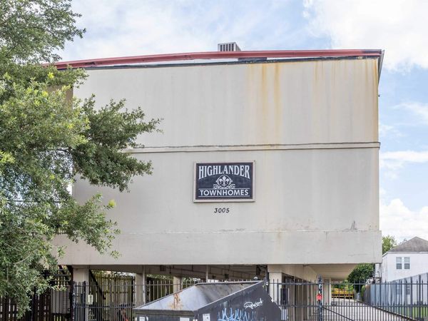 3005 Highland Rd, Unit #27, Baton Rouge, LA 70802