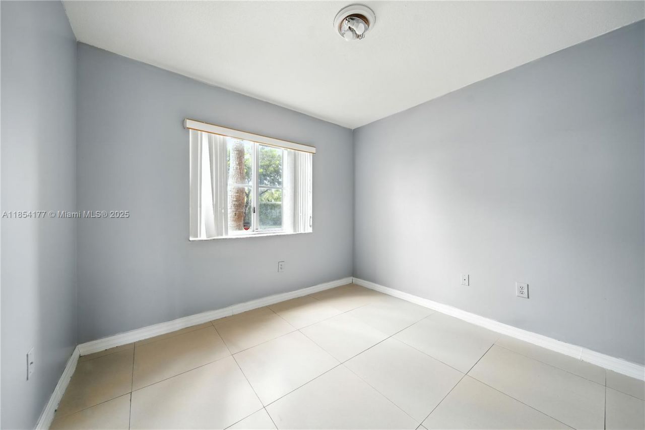 1270 SE 26th St, Unit 101, Homestead, FL 33035 Photo