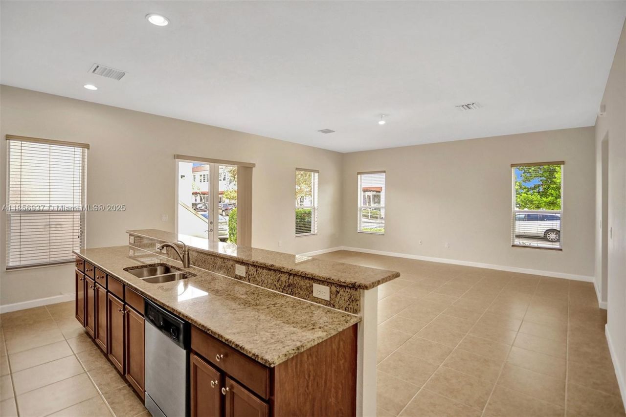 9500 SW 167th Ave, Unit 9500, Miami, FL 33196 Photo