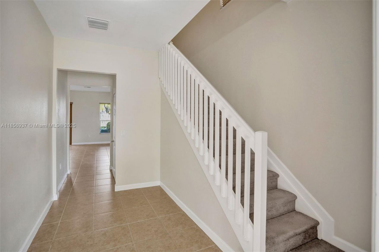 9500 SW 167th Ave, Unit 9500, Miami, FL 33196 Photo