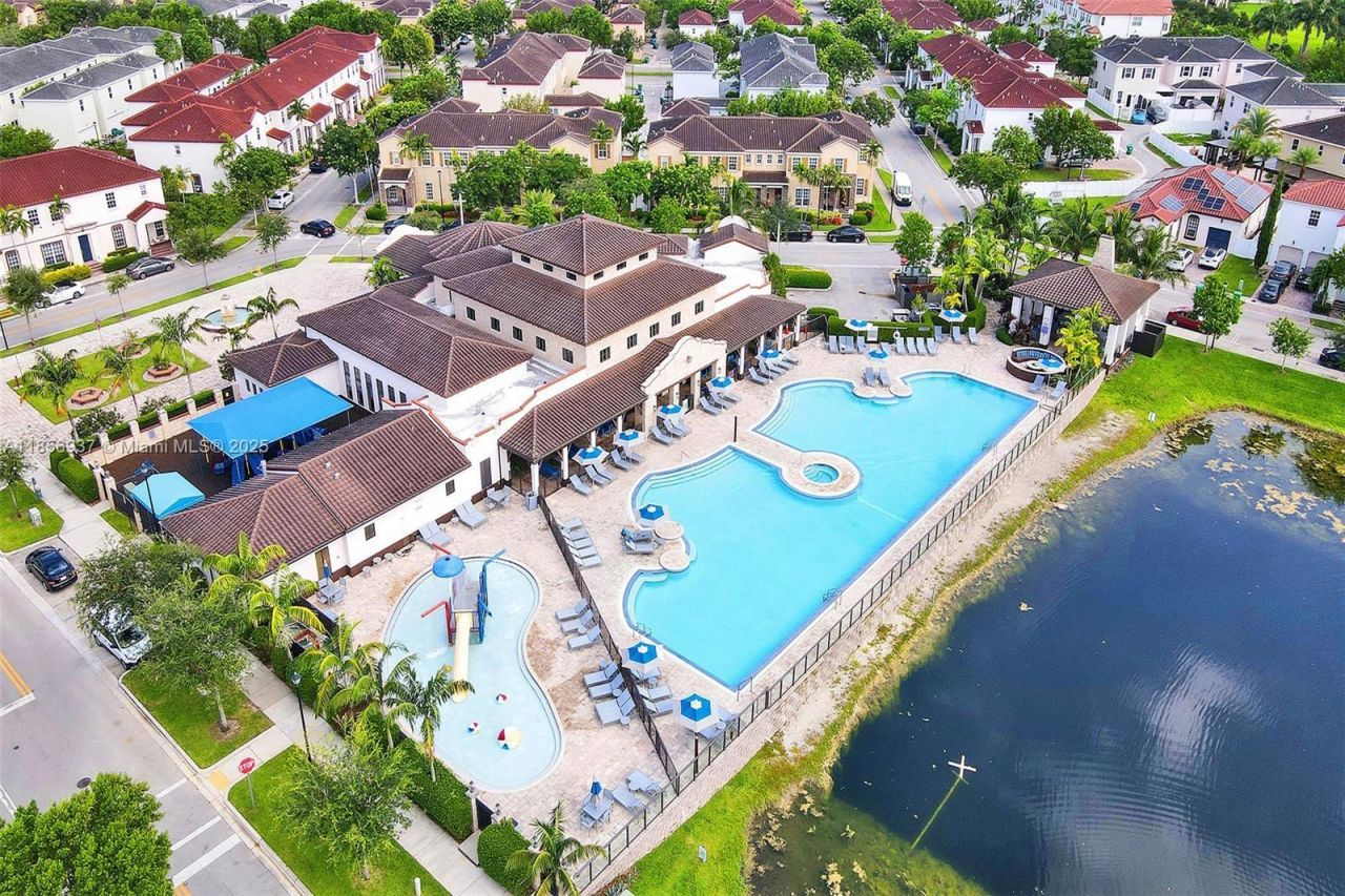 9500 SW 167th Ave, Unit 9500, Miami, FL 33196 Photo