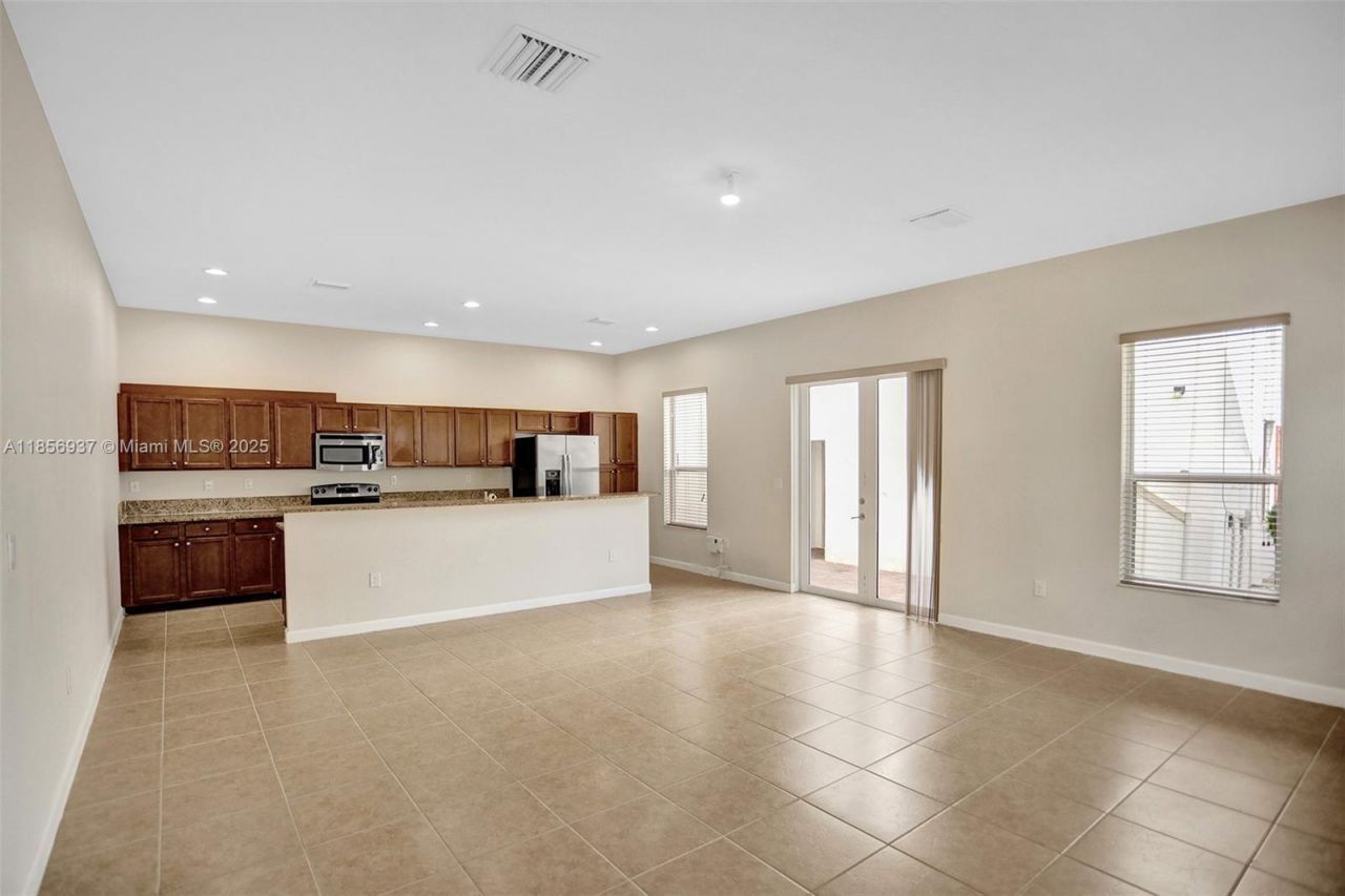 9500 SW 167th Ave, Unit 9500, Miami, FL 33196 Photo